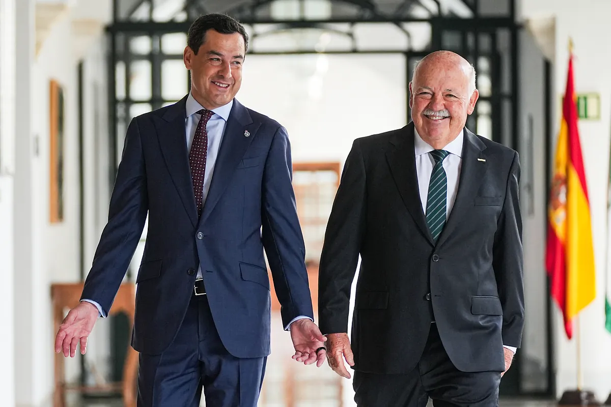 Moreno activa la cuenta atrás sin tener garantizados los apoyos de Vox: si no hay acuerdo en dos meses habrá repetición electoral