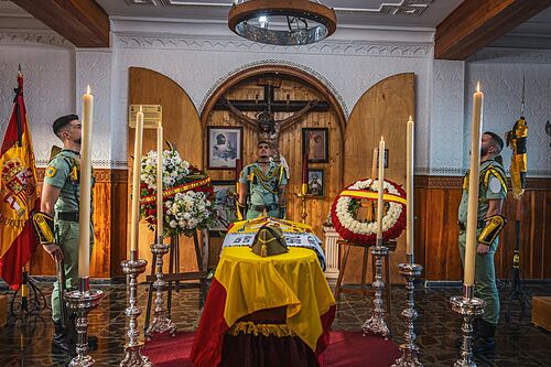 La Legi�n despide en Ceuta al capit�n Garc�a Jim�nez, la �ltima v�ctima del accidente de tren de Adamuz