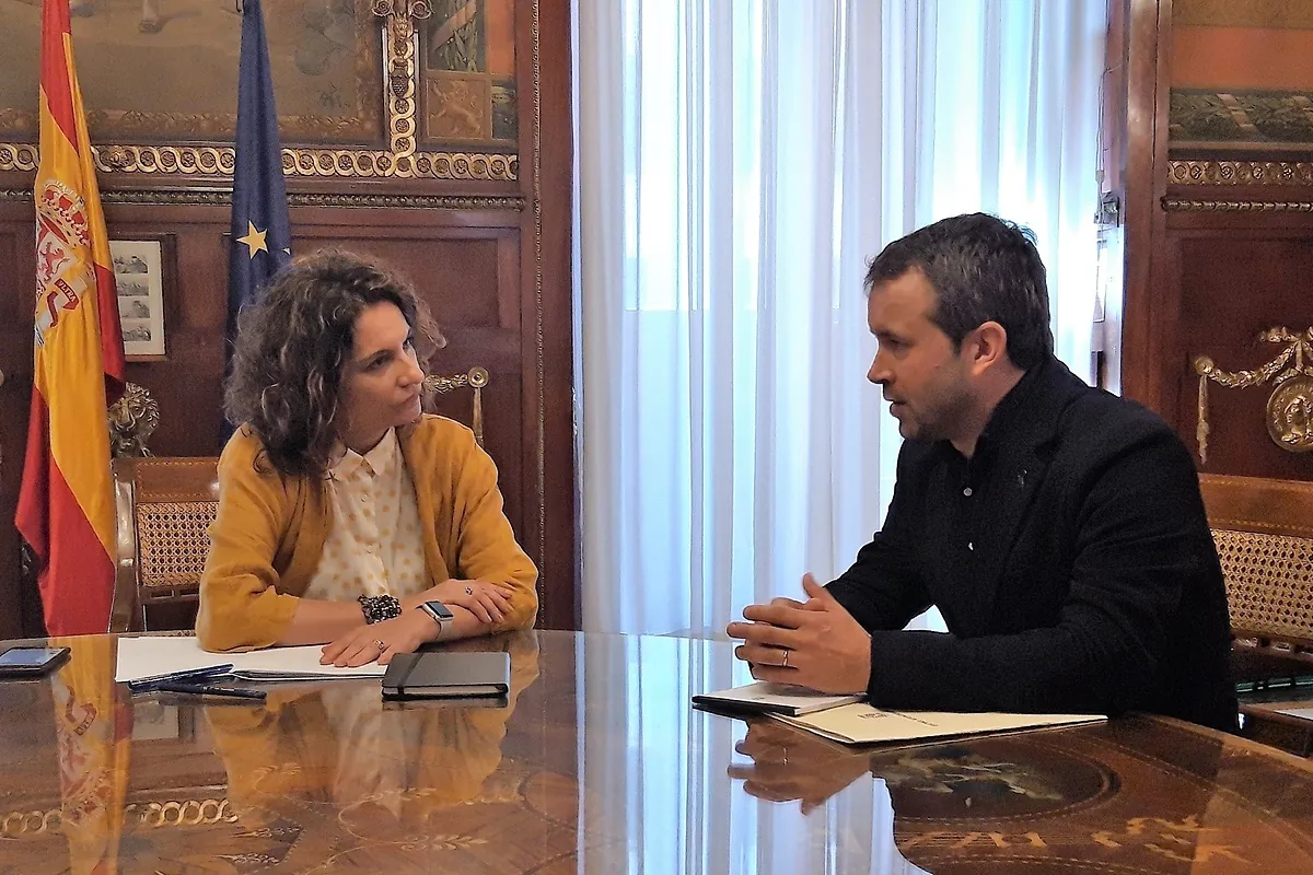 Montero fracasa en su intento de evitar las primarias: habrá en cuatro capitales andaluzas y en otros siete municipios de más de 20.000 habitantes