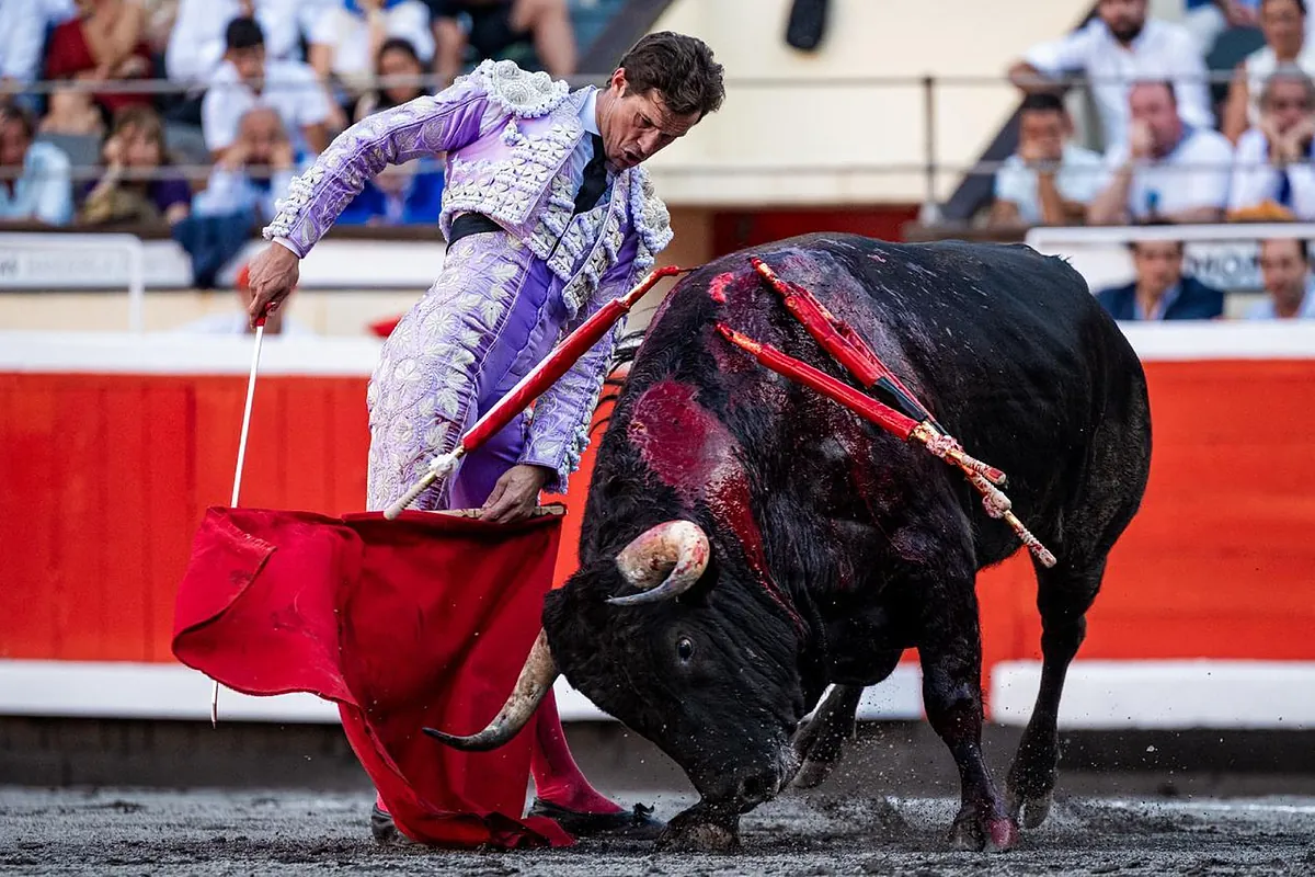 Daniel Luque dicta un tratado de perfección en Bilbao