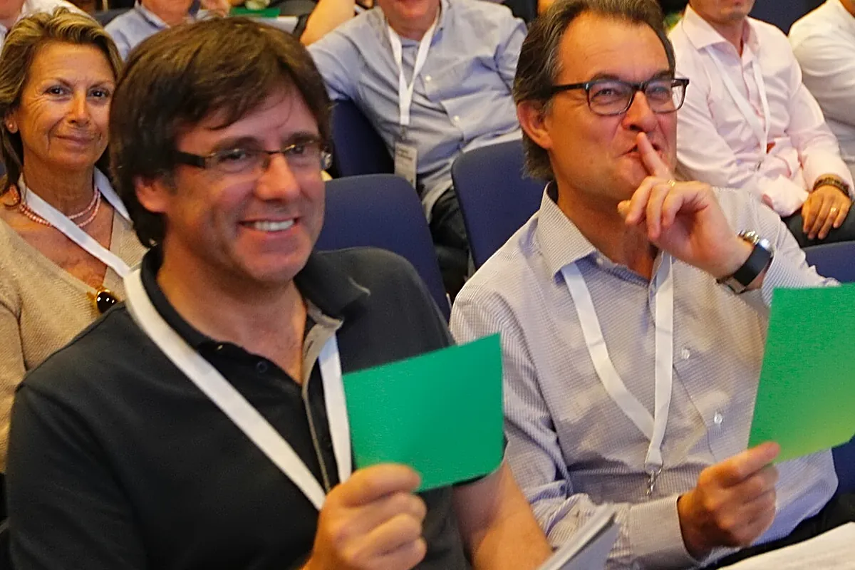 La década perdida 'convergente': final convulso de CDC, fallido lavado de imagen con el PDeCAT y hundimiento electoral de Junts