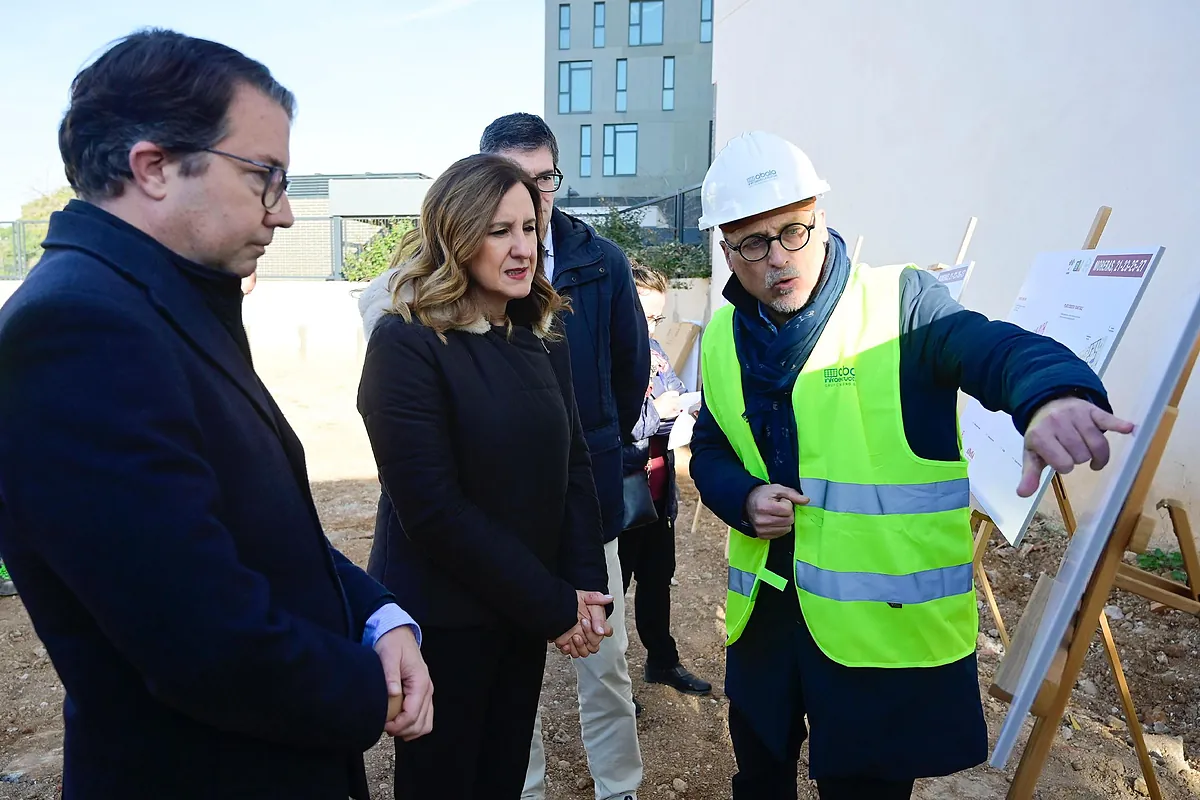 Catalá insiste en su apuesta por la vivienda con edificios intergeneracionales y coto a los apartamentos turísticos: "Serán limitados y controlados"