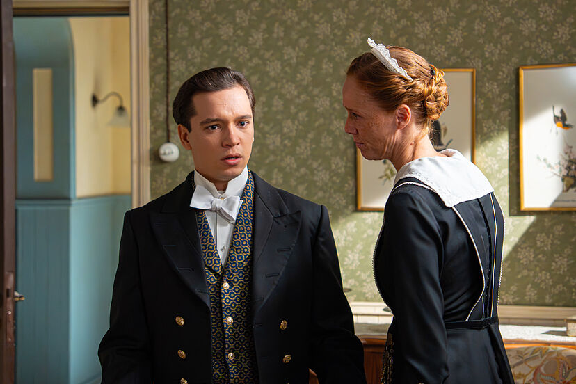 Avance semanal de 'La Promesa' del 6 al 10 de octubre: Pía regresa, dos rupturas y Petra sigue entre la vida y la muerte | Series