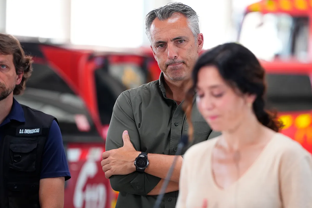 Feijóo apunta a un 'súperdepartamento' que unifique Emergencias con Novillo, el bombero que gestionó el peor incendio de Madrid, Filomena y la dana de 2023