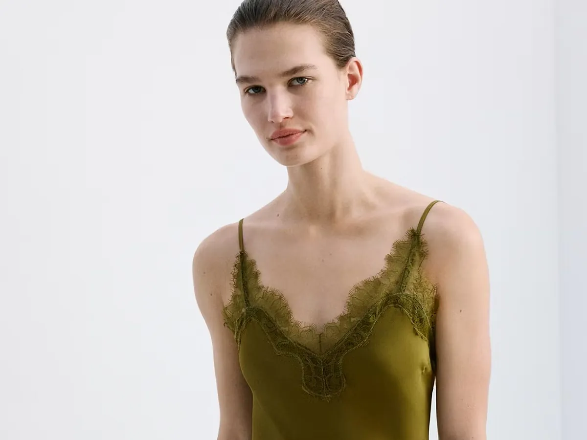 Adiós a los midi: 10 vestidos lenceros de Zara y Mango ideales para cualquier ocasión