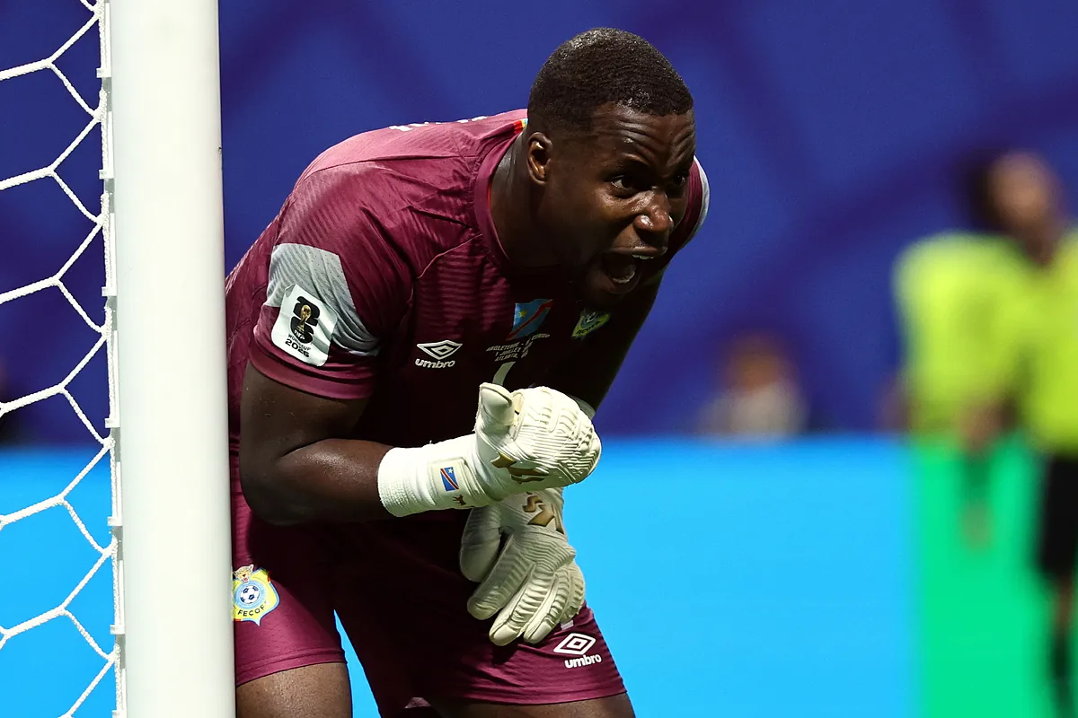 ¿Quién es Mpasi? El portero de RD Congo que ha sorprendido frente a Inglaterra