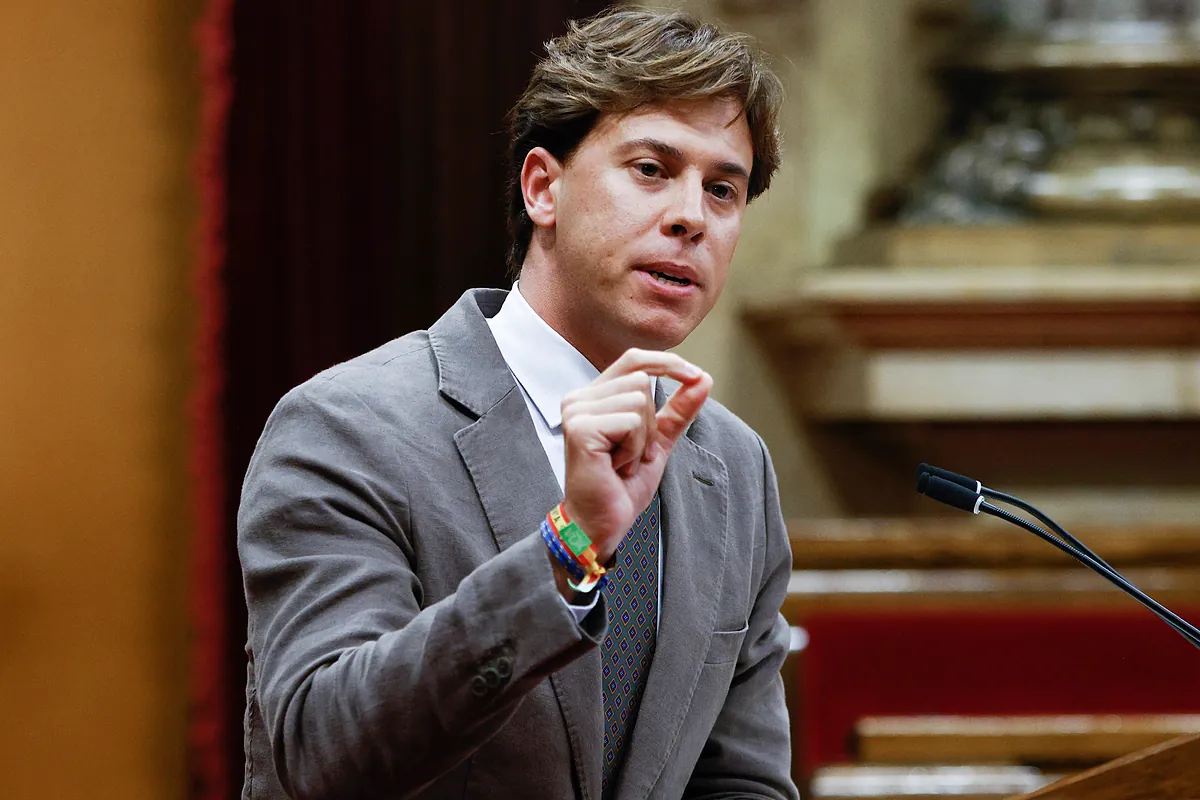 Un diputado de Vox defiende en el Parlament el "musulmán el que no bote" y le dice a Najat Driouec (ERC) que "de momento no te deportaremos"
