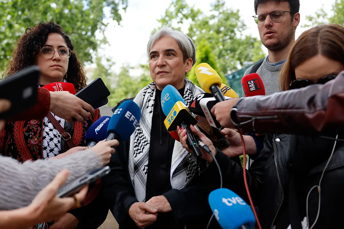 Ada Colau avisa a Pedro Sánchez de que sin un frente amplio de izquierdas no tendrá opciones de gobernar "ni de lejos"