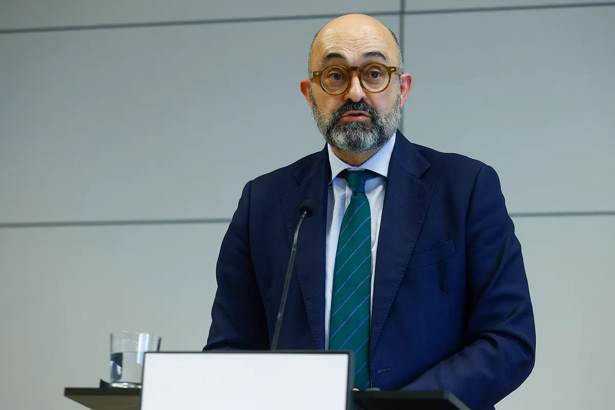 Adif suprime los últimos trenes del día en la línea Madrid-Barcelona para realizar las operaciones de mantenimiento