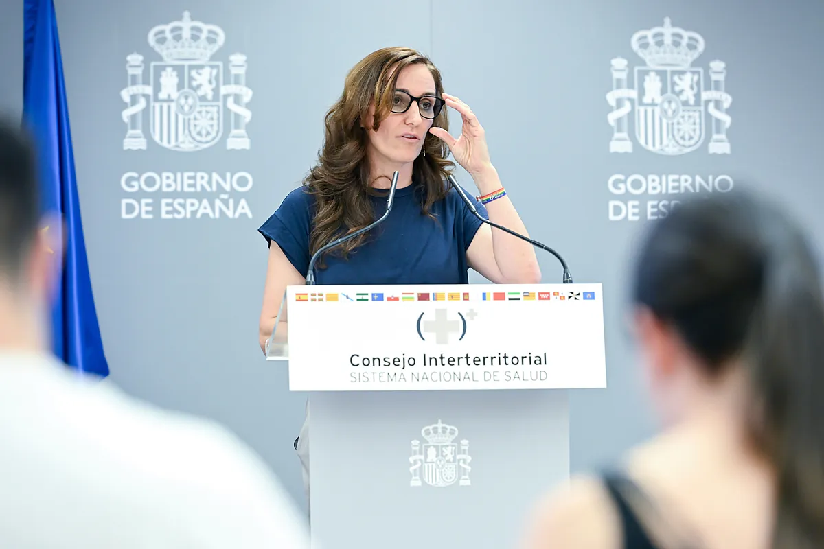 Los pacientes derivados a centros concertados permanecerán en la lista de espera hasta que reciban asistencia