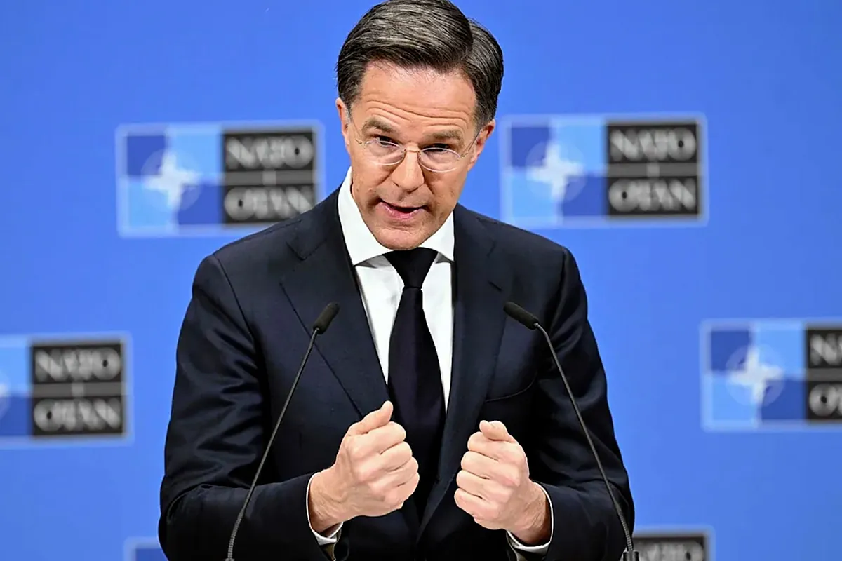 La OTAN elogia a Pedro Sánchez por su gasto en Defensa: "Dijo: 'Vamos a llegar al 2%'. Y lo hizo"