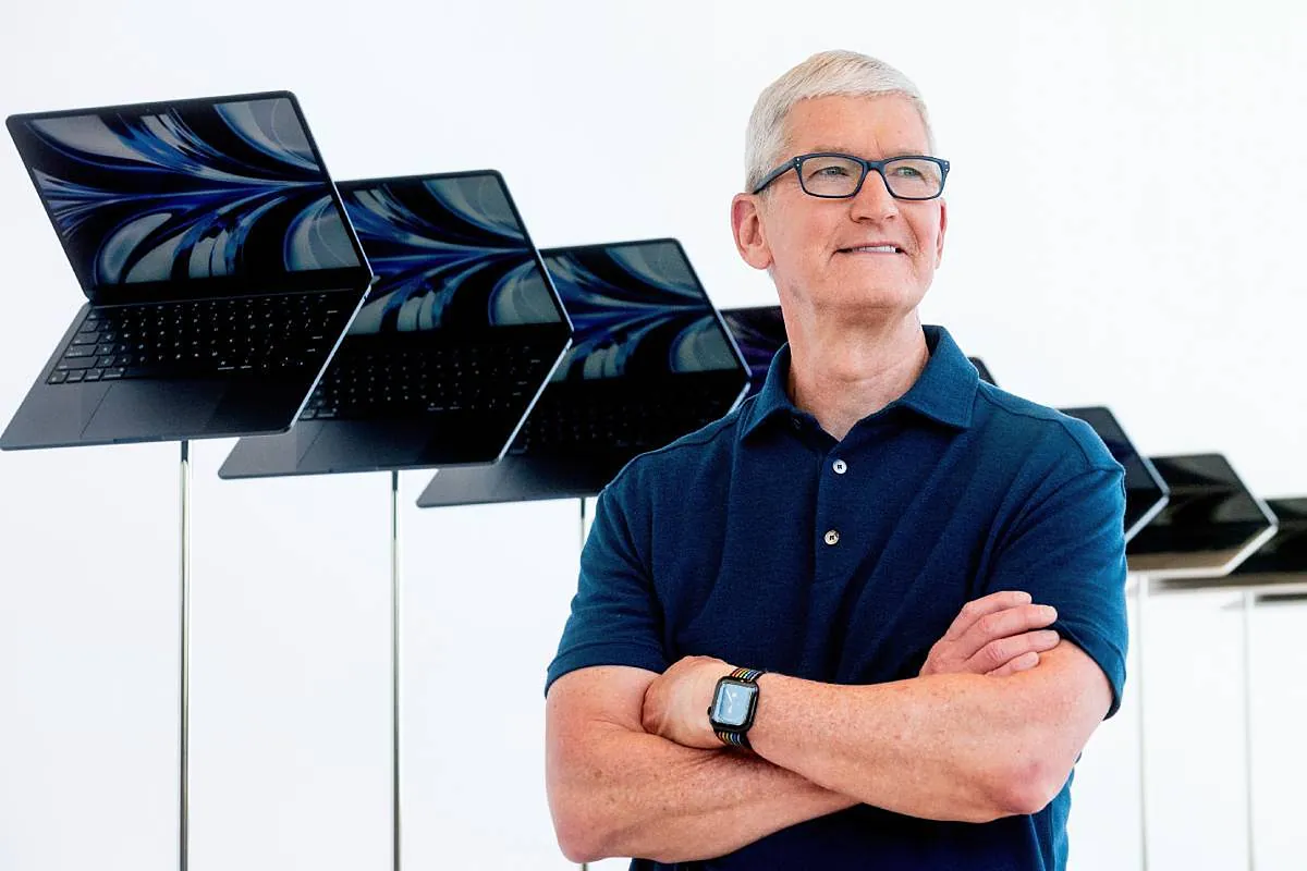 Tim Cook se despide reparando la mayor promesa pendiente de Apple