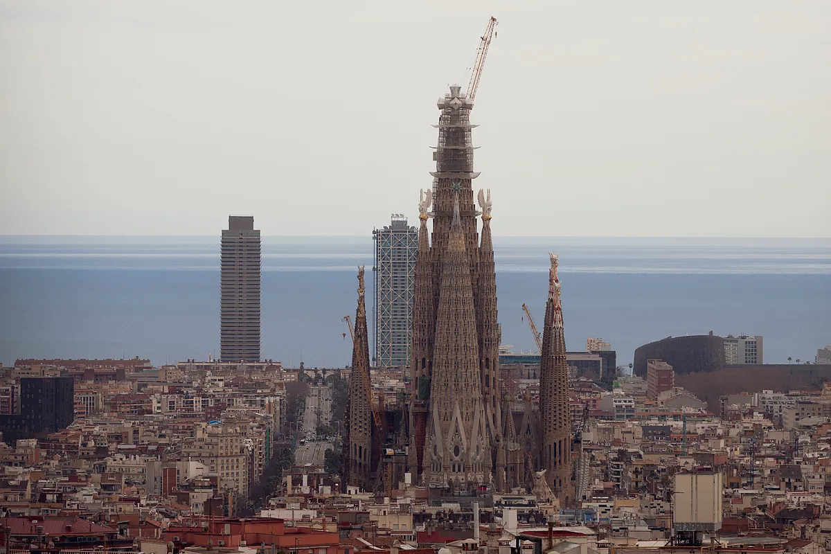 Más de 6.000 policías desplegados y un recorrido con el papamóvil descubierto hasta la Sagrada Familia, los retos de la visita de León XIV a Barcelona