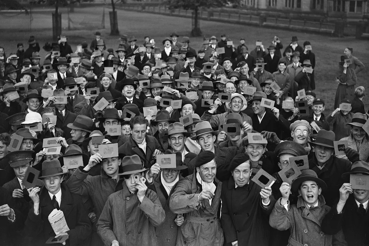 De la ira de los dioses a la relatividad de Einstein: cinco eclipses solares que cambiaron la Historia de la Humanidad