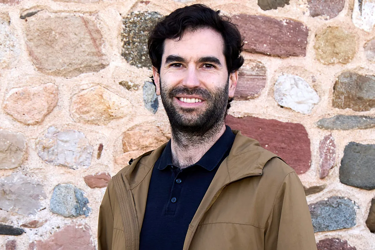 Joan Tubau, economista: "En España el dinero es un tema tabú por la cultura, la religión... Se compra mucha lotería, pero hay poca cultura financiera"