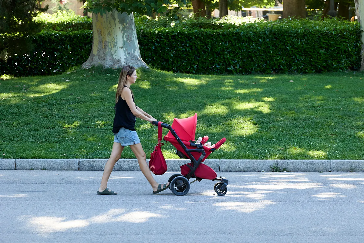 España registra en 2025 el primer aumento de nacimientos en una década, aunque sigue habiendo un 24% menos que entonces