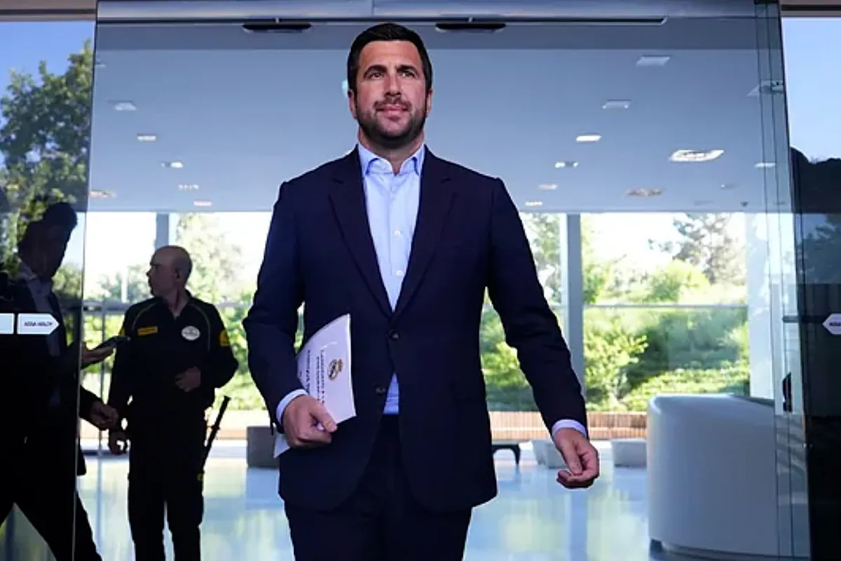 Riquelme a por la presidencia del Madrid frente a Florentino: "No es una candidatura contra nadie"