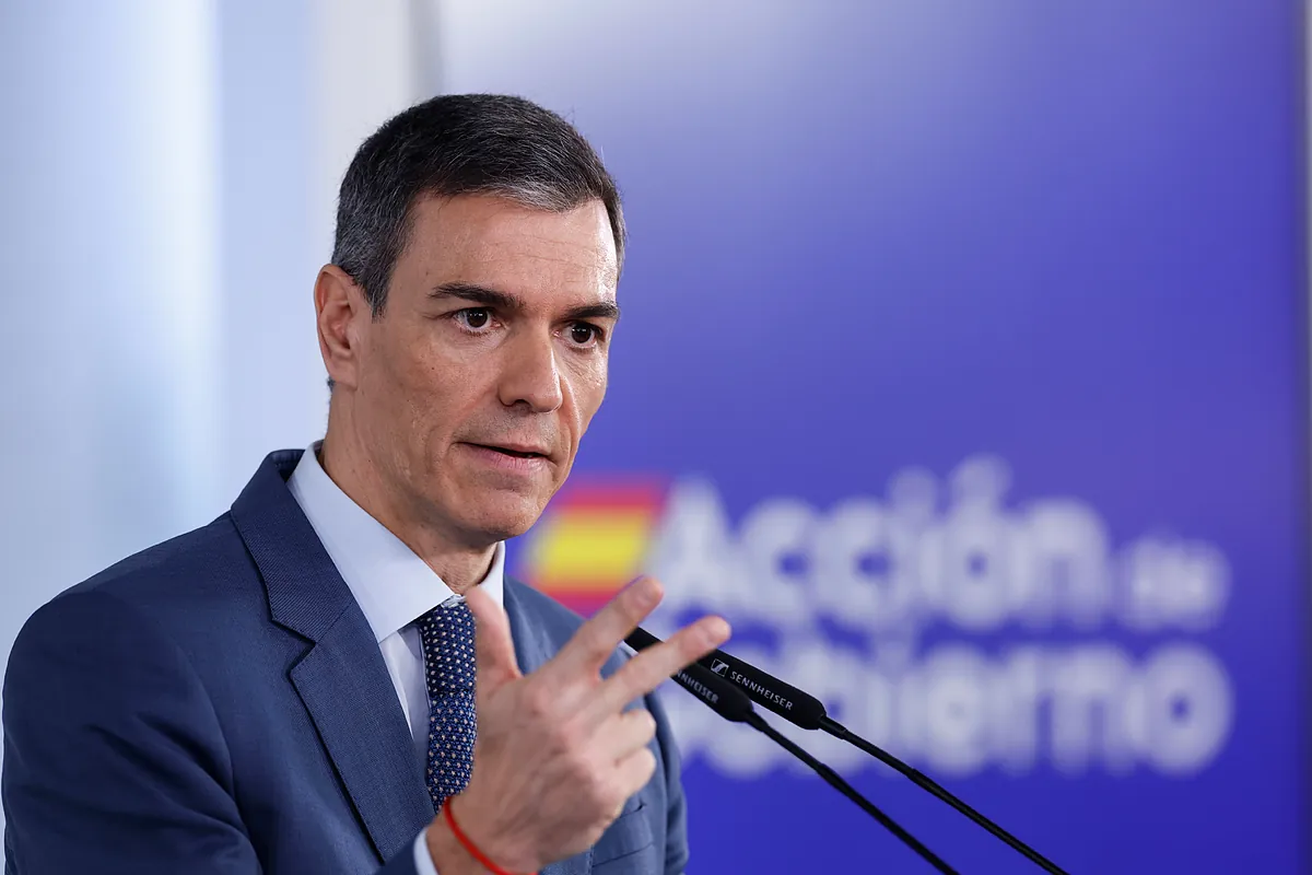El Gobierno baja el IVA de la luz, el gas y los carburantes, prohíbe ...