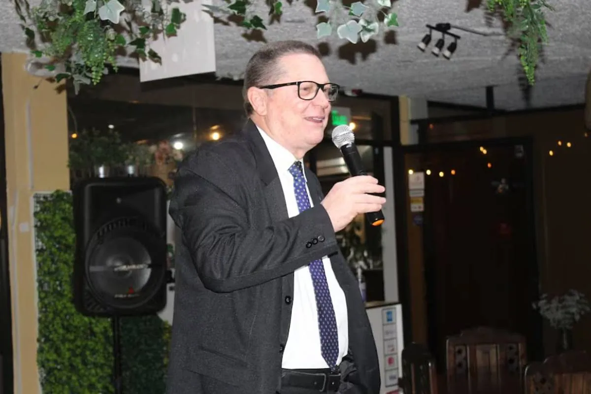 Ecuador se suma a la presión de Washington al expulsar al embajador cubano