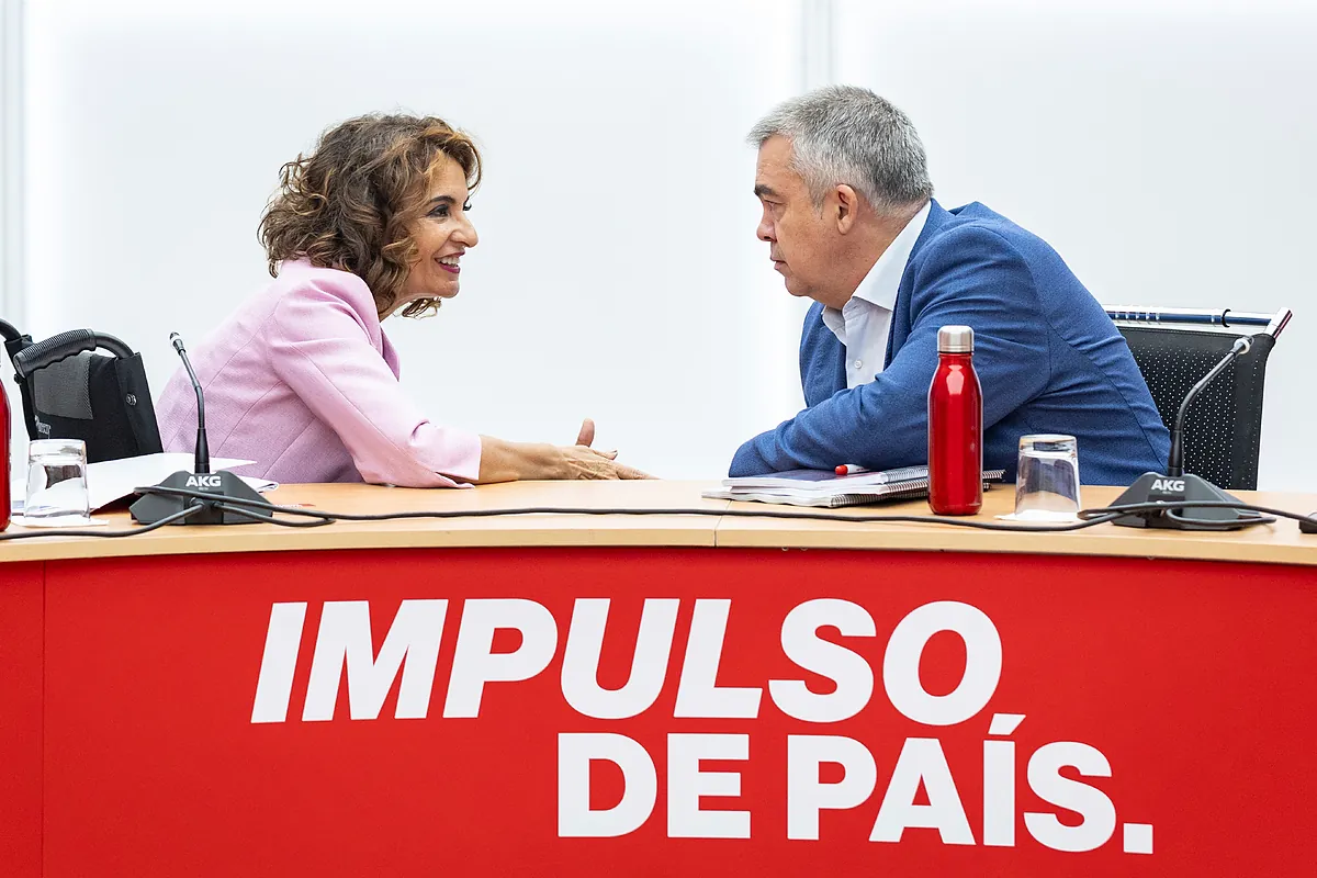 El 6-J de la doble cara en el PSOE: mientras se subían las pensiones en Moncloa, se repartían 'mordidas' en la sede de Servinabar