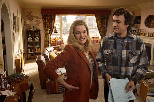 Here (Aqu�): Zemeckis rejuvenece y envejece a Tom Hanks y a Robin Wright en un juego de espejos rotos (***)