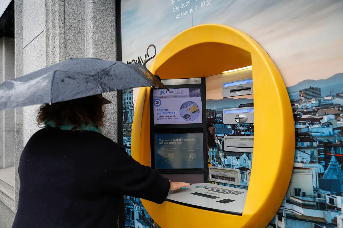 Hipotecas más caras y depósitos igual de rácanos: la banca toma posiciones ante la subida de tipos de BCE