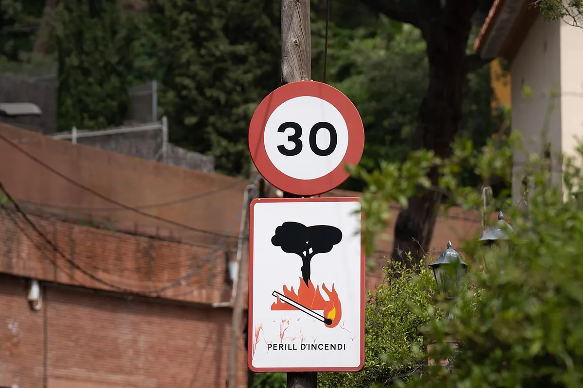 Cataluña afronta la verbena en plena ola de calor, con "riesgo extremo" de incendios y 110 municipios en alerta máxima