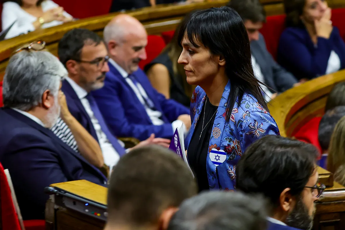 Orriols utiliza fotografías de recién nacidos en Cataluña, con padres de origen extranjero, para reivindicar su política anti inmigración