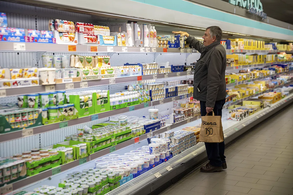 Los alimentos se encarecieron un 3,2% y la restauración, un 4,5%, en el mes previo a la guerra de Irán