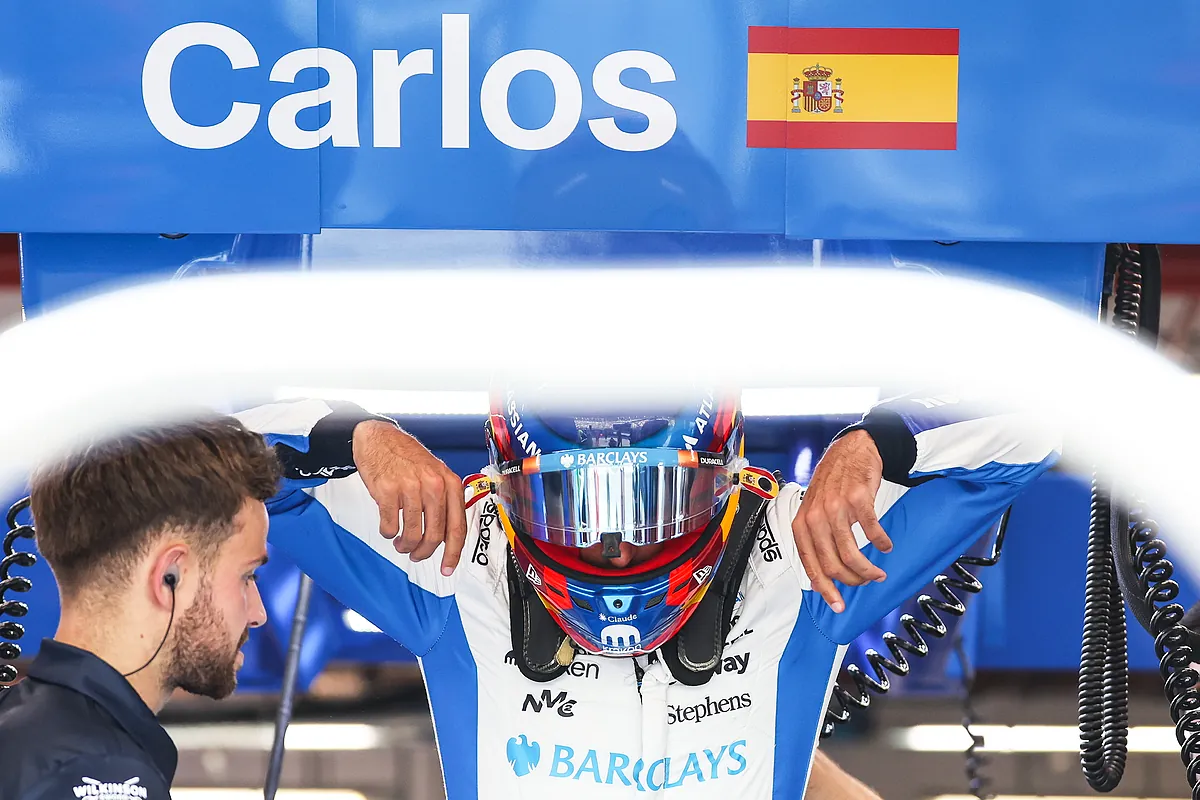 Sigue el escándalo en la F1 por los problemas del software: Carlos Sainz denuncia la mala gestión de la FIA