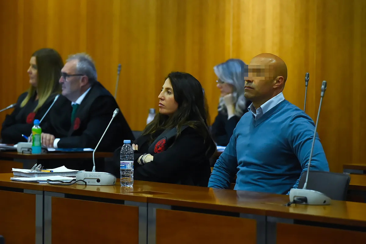 Los testigos cuentan en el juicio que el acusado de asesinar a Paula la maltrataba y la sedaba para abusar de ella