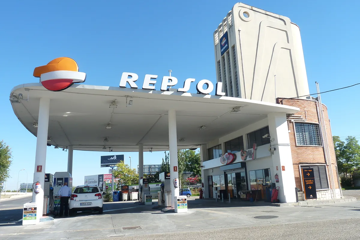 El precio de la gasolina se disparó un 4,8% en marzo y el gasóleo, un 17,9%, dejando la inflación en el 3,4% por la guerra en Irán