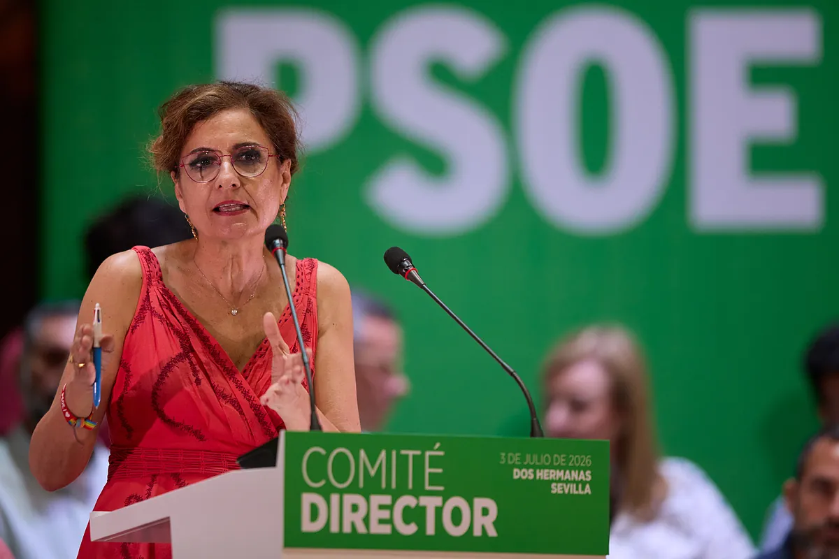 María Jesús Montero marca el camino al PSOE de Andalucía para las municipales de 2027: primarias, las justas