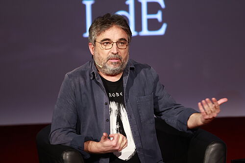 Jordi �vole: "El videojuego tiene que acabar con una batalla final entre Ayuso y Pedro S�nchez; despu�s habr� que comprar otro nuevo"