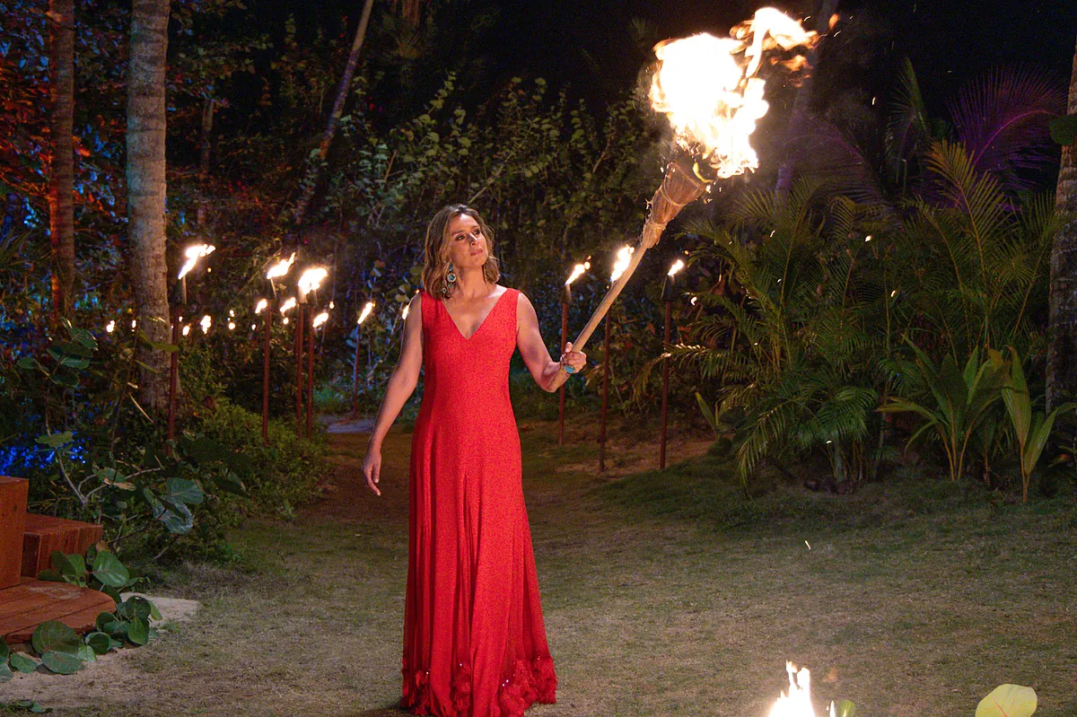 Sandra Barneda bautiza La isla de las tentaciones 10 como "la más desconcertante" de la historia: "El pánico paraliza"