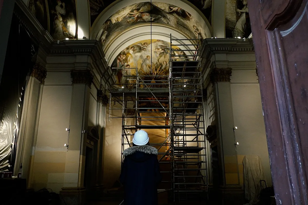 La ermita de San Antonio de la Florida, que alberga los frescos de Goya y sus restos, se renueva