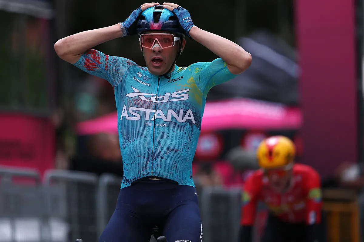 El uruguayo Silva, tras una monumental caída y el primer ataque de Vingegaard, gana la segunda etapa y es el nuevo líder del Giro