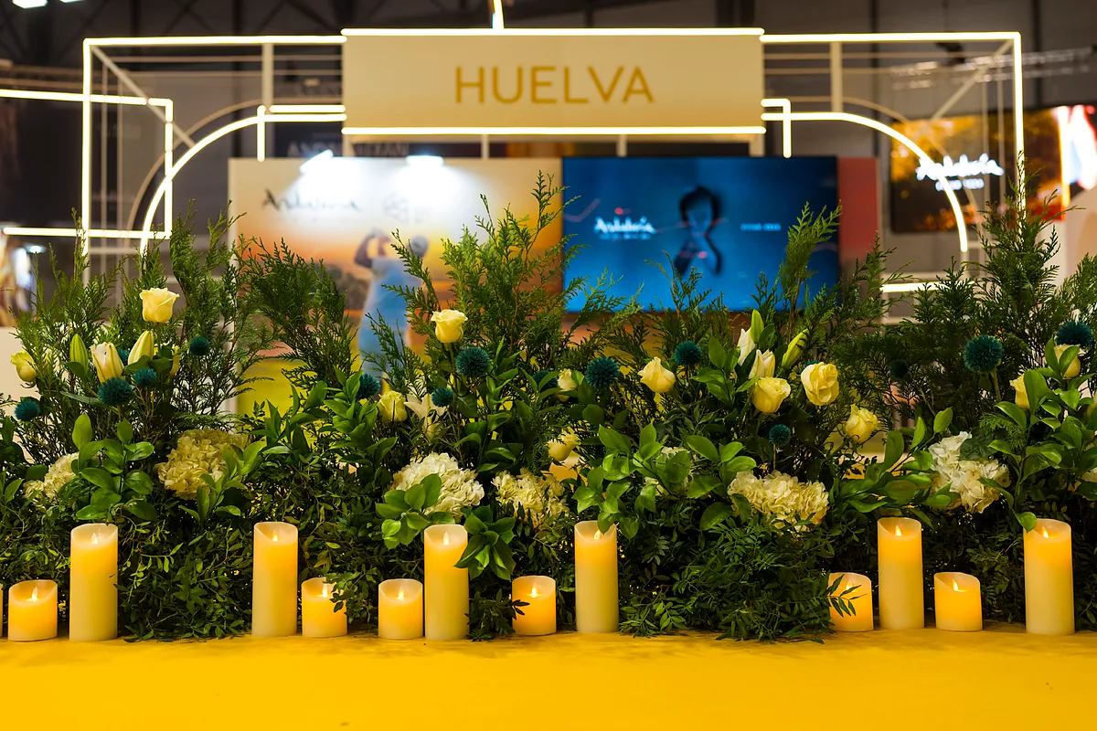 Arranca un Fitur deslucido por el trágico accidente de Córdoba y con los stands de las compañías ferroviarias de luto: ¡Buah, estamos viviendo la feria en shock!