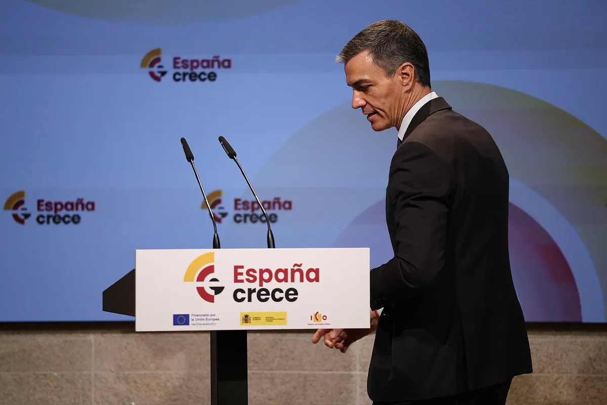 El nuevo récord de deuda del Estado y lo que tenía Epstein en su archivo: "España depende de la bondad de los extranjeros"