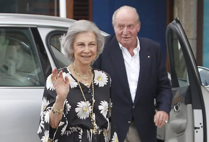 Así fue el almuerzo 'secreto' de Don Juan Carlos y Doña Sofía con otros 'jubilados' famosos | Casa Real