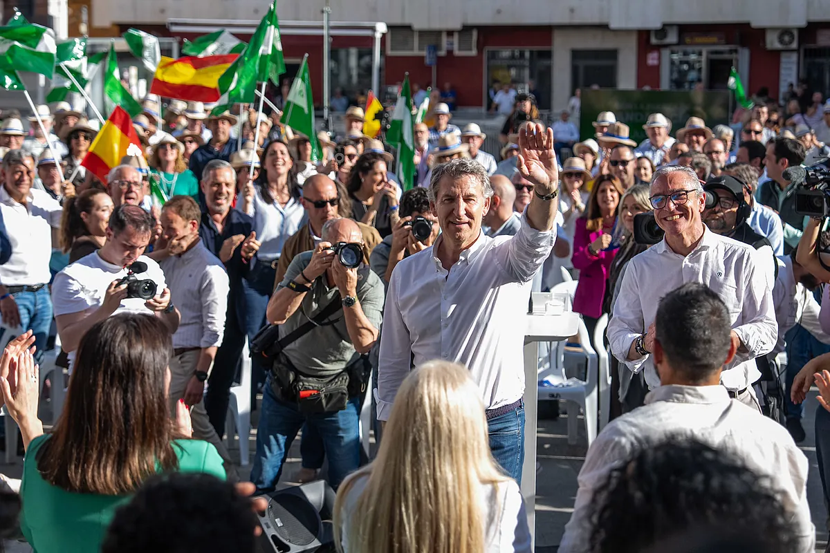 Feijóo convierte el 17-M en una primera vuelta de las generales, con caravana propia y mirando a 2027: "Quiero para España el modelo andaluz"