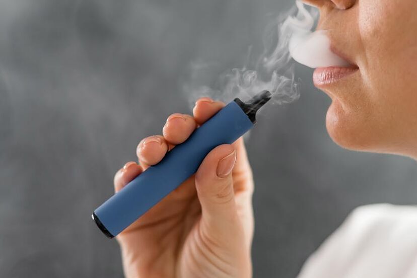 El vapeo supera al tabaco en los jóvenes: un 32% frente a un 15% lo ha  probado, según un informe de la OMS