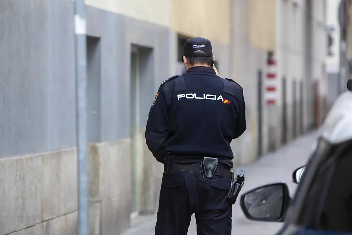 Un hombre detenido en Palma por intentar meter por la fuerza a una menor en una furgoneta