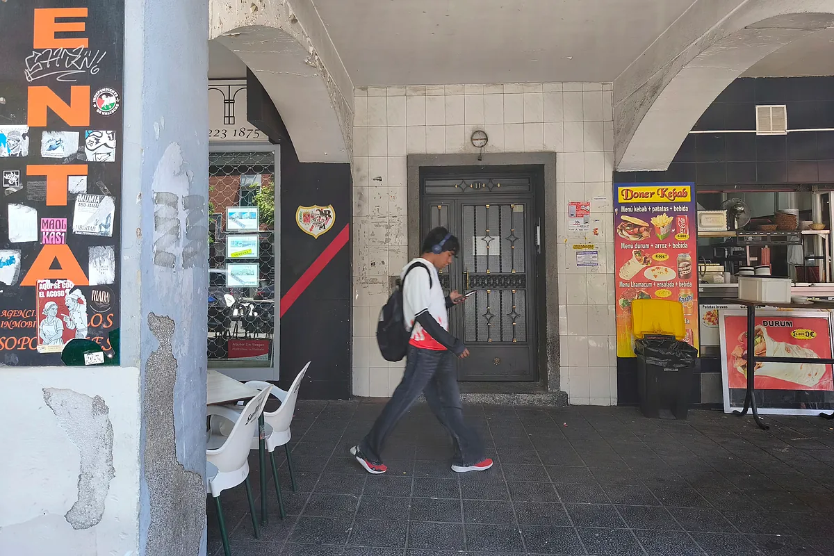 Desarticulada una banda que okupaba pisos en Madrid para realquilarlos con contratos falsos a familias vulnerables
