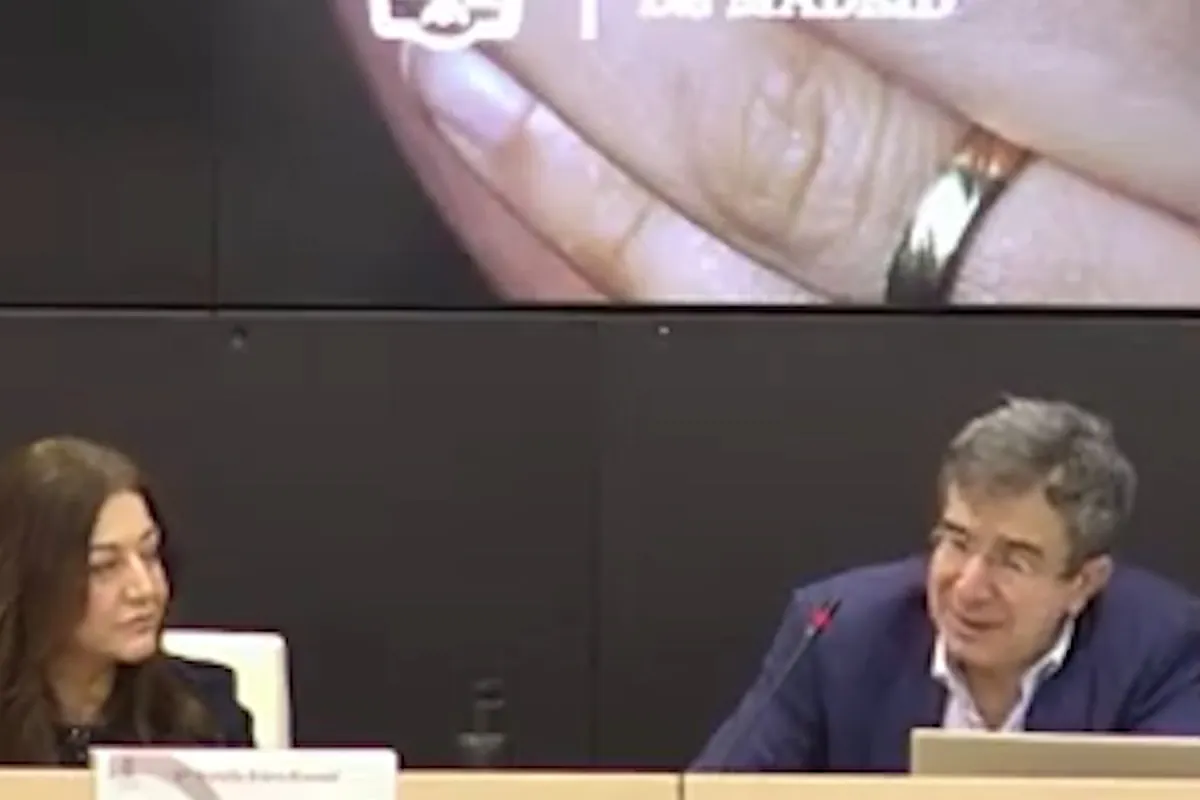 Las polémicas palabras de un juez de violencia de género que han encendido a Mónica García: "Van a la caza de la orden"