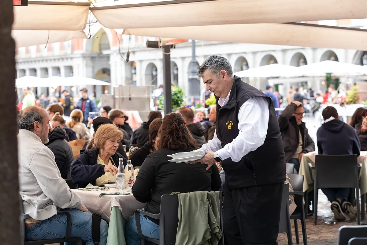 El empleo se mantiene inmune a la guerra de Irán con un aumento de 211.510 personas en marzo, el mayor de la serie histórica