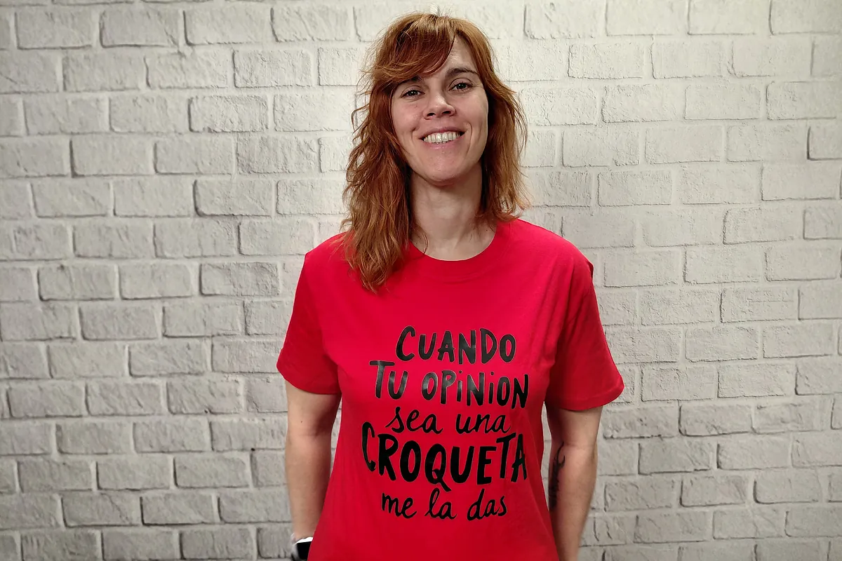 Lorena Gascón, la psicologajaputa, y su guía práctica para dejar de sobrepensar y salir del bucle mental: "Ponerse en lo peor es una mierda, no funciona"