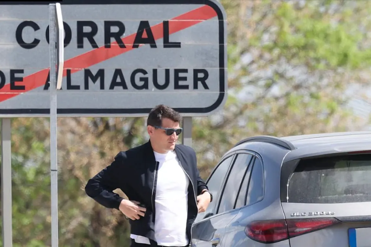 Casillas viaja a El Corral de Almaguer para apoyar a Sara Carbonero en el fallecimiento de su madre