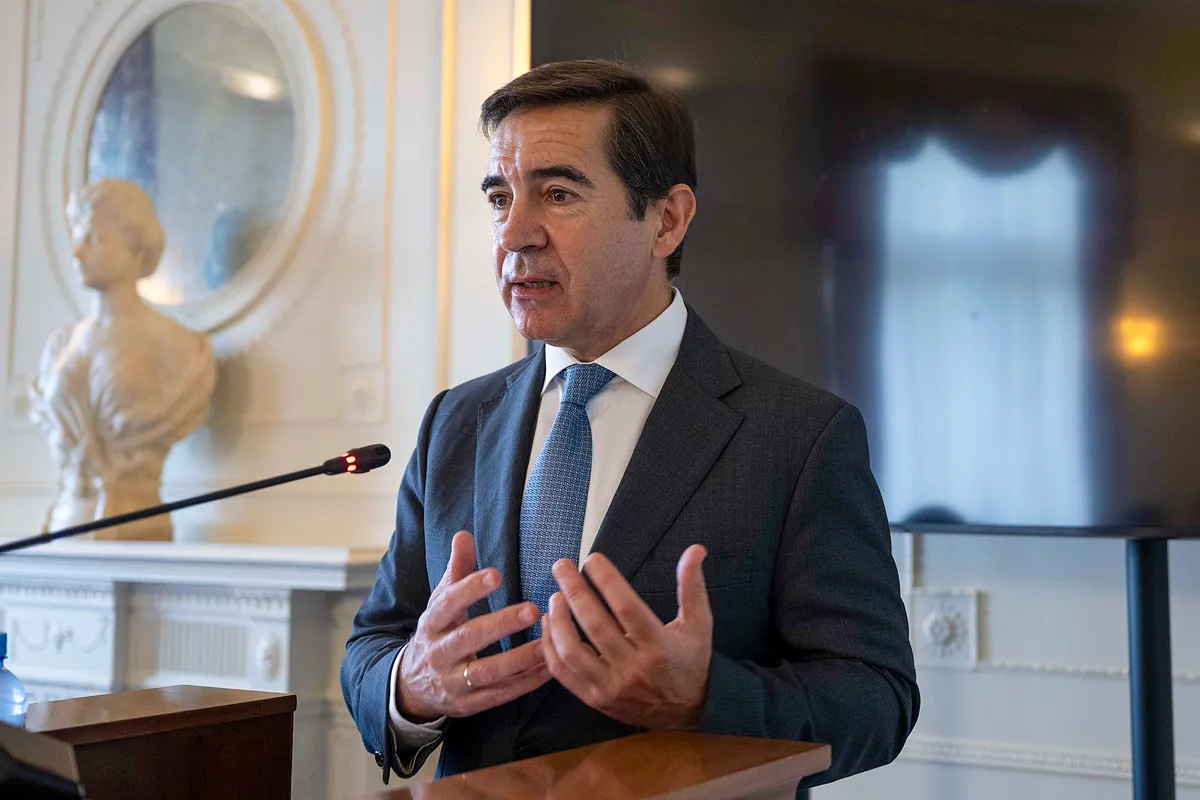 Torres revoluciona la cúpula directiva de BBVA para impulsar su plan estratégico ante la irrupción de la IA en la industria