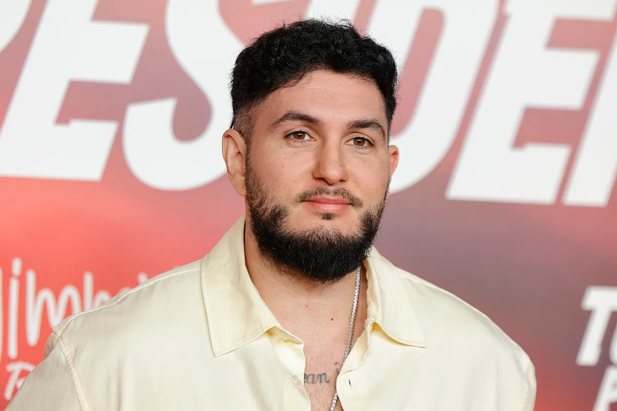 Omar Montes, el madrileño que vendió un Ferrari porque a su abuela le costaba entrar en él: de ex de Isa Pantoja a artista de éxito